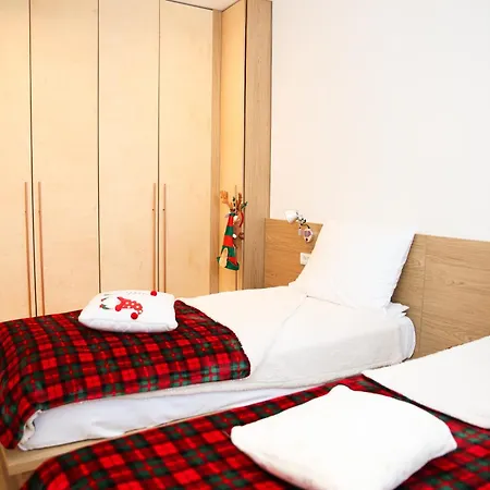 A63 Premium Located In Vucko-private Host Apartman